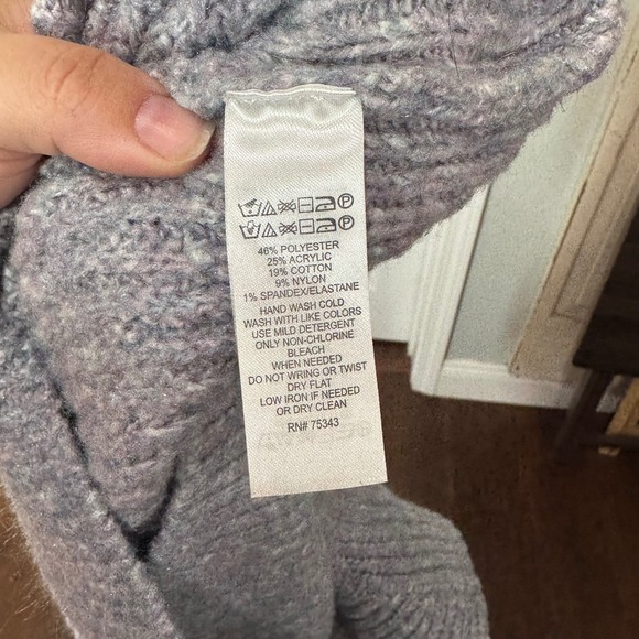 Rachel Roy Womens Sweater Medium Gray Crew Neck Knit Pullover Cozy Casual‎ - Picture 8 of 8